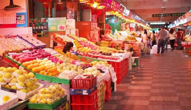 水果批发市场大比拼：谁更胜一筹？